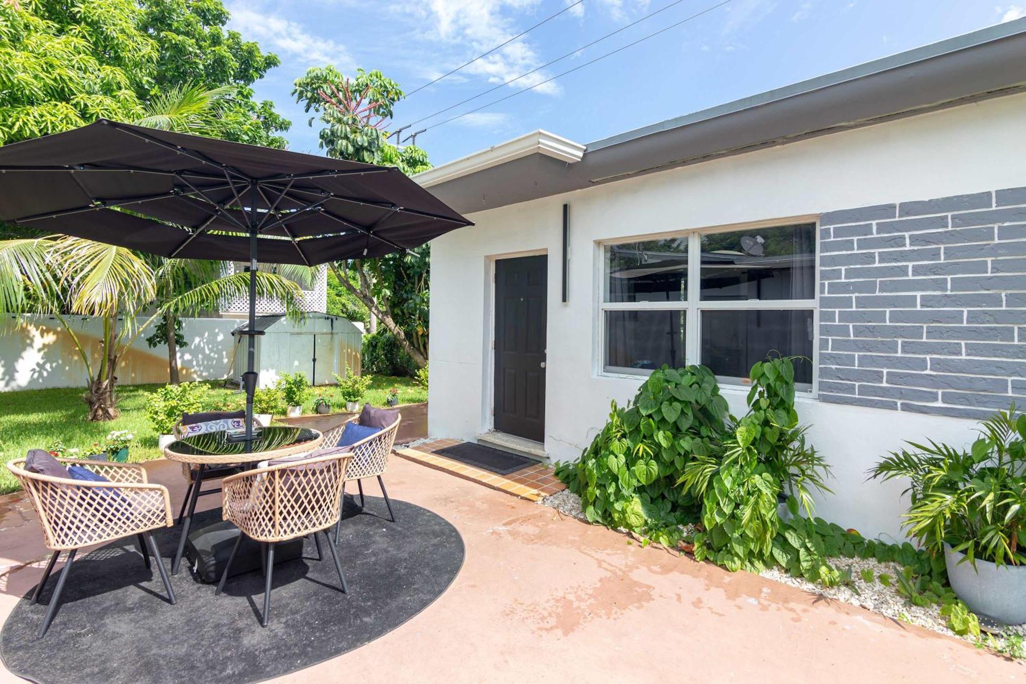 Serene Cottage Retreat, Ideal For Couples & Solo 迈阿密 外观 照片